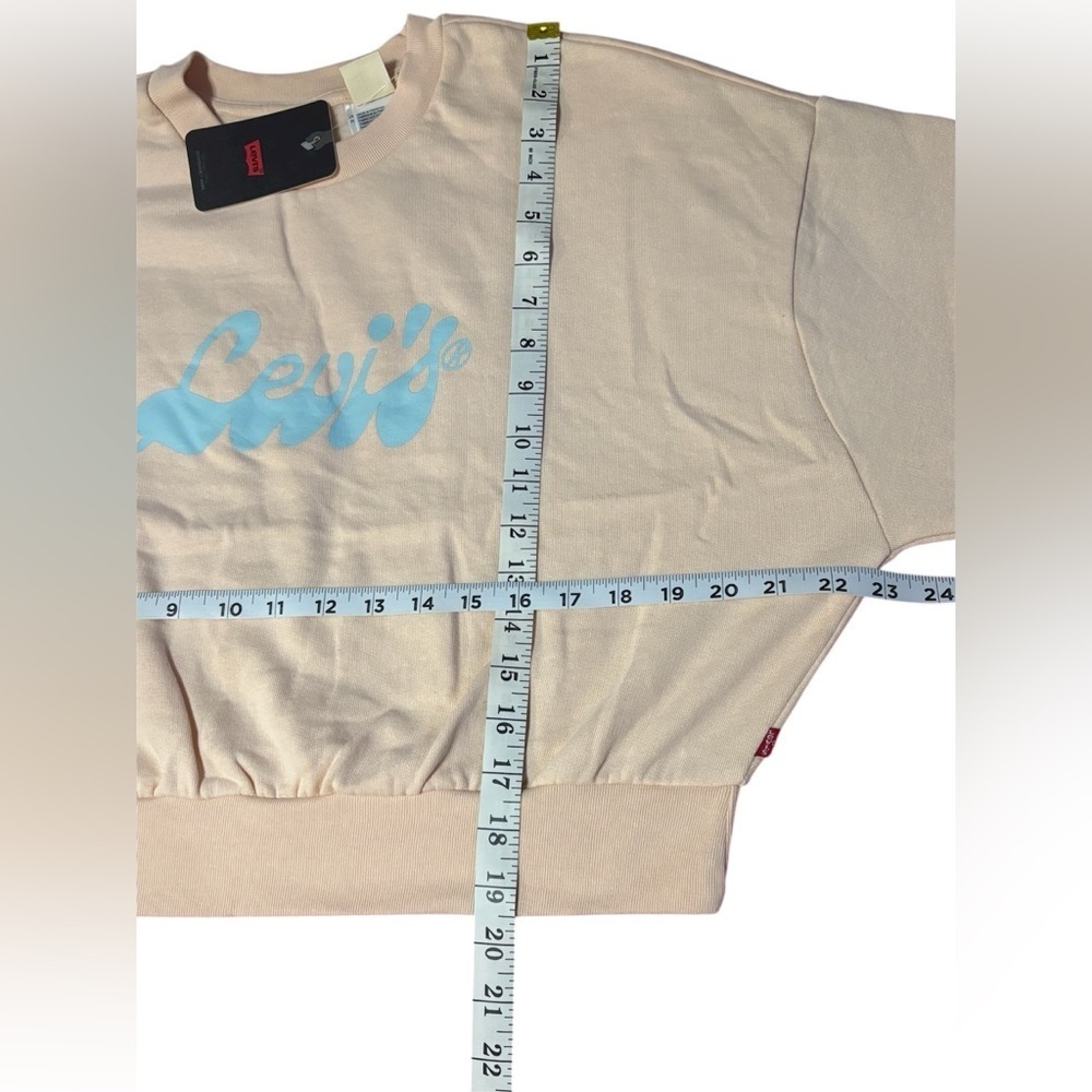 Levi's Tops | Women's Levi's Cropped Graphic Logo Sweatshirt color:peach size M - Picture 9 of 10